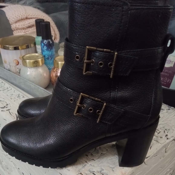🆕⭐ COLE HAAN black leather buckle ankle boots - Picture 12 of 14